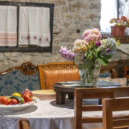 Bujtina Kodiket Guesthouse Берат Экстерьер фото