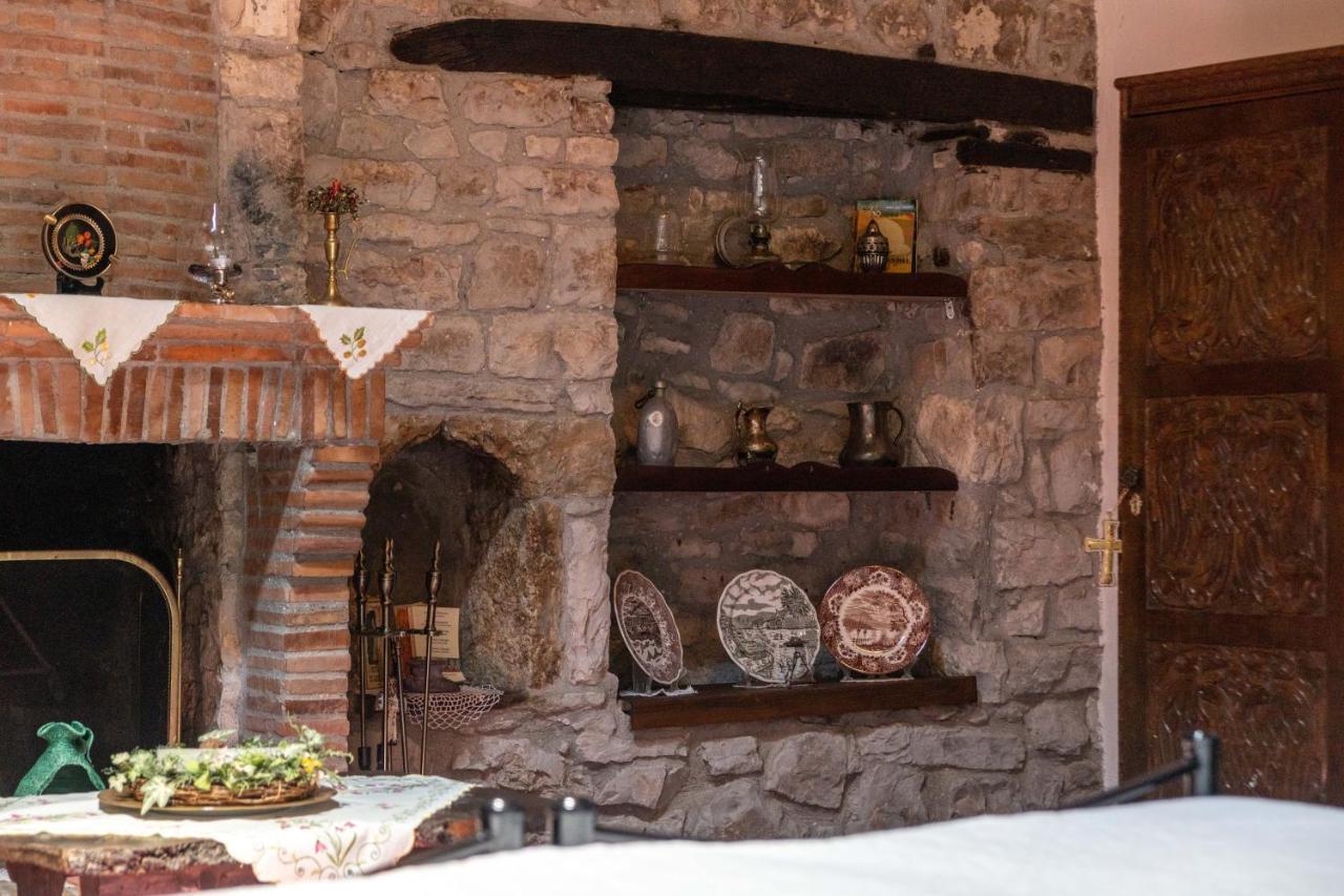 Bujtina Kodiket Guesthouse Берат Экстерьер фото