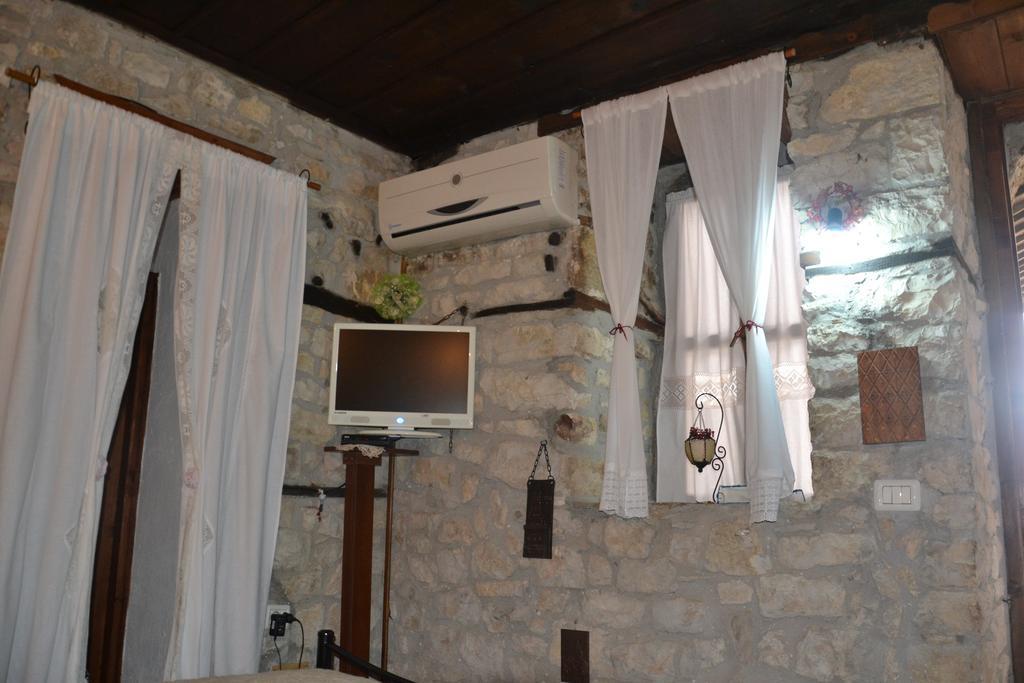 Bujtina Kodiket Guesthouse Берат Экстерьер фото