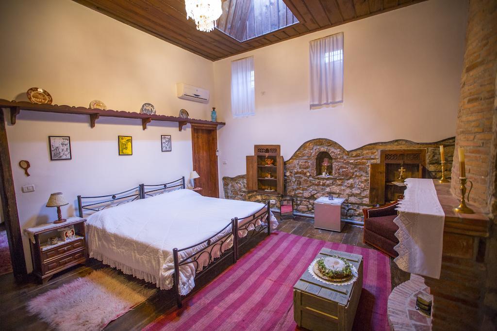 Bujtina Kodiket Guesthouse Берат Номер фото
